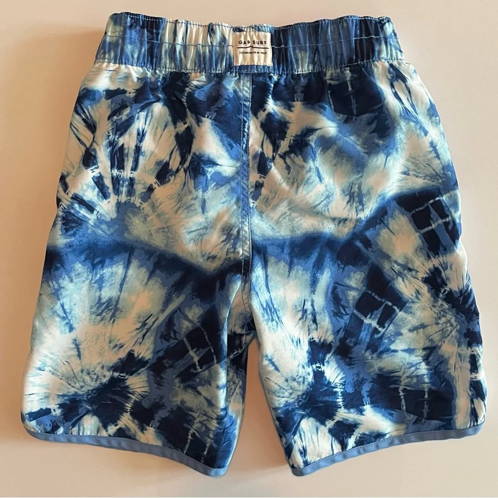 GAP Surf Boys Swim Trunks Blue Tie Dye Board Shorts Elastic Waist Size 6-7 Sm